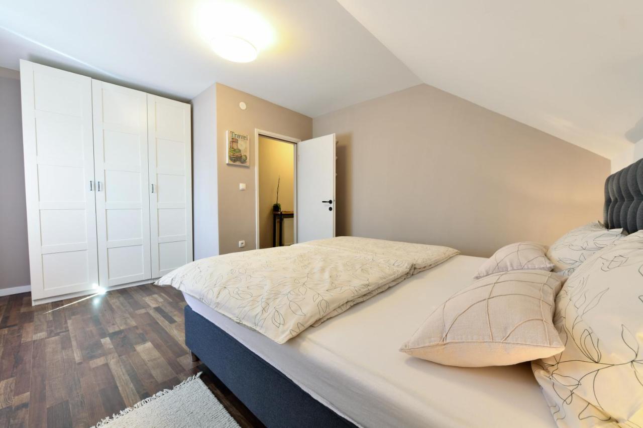 Apartment Murva Drežnik Grad Eksteriør bilde